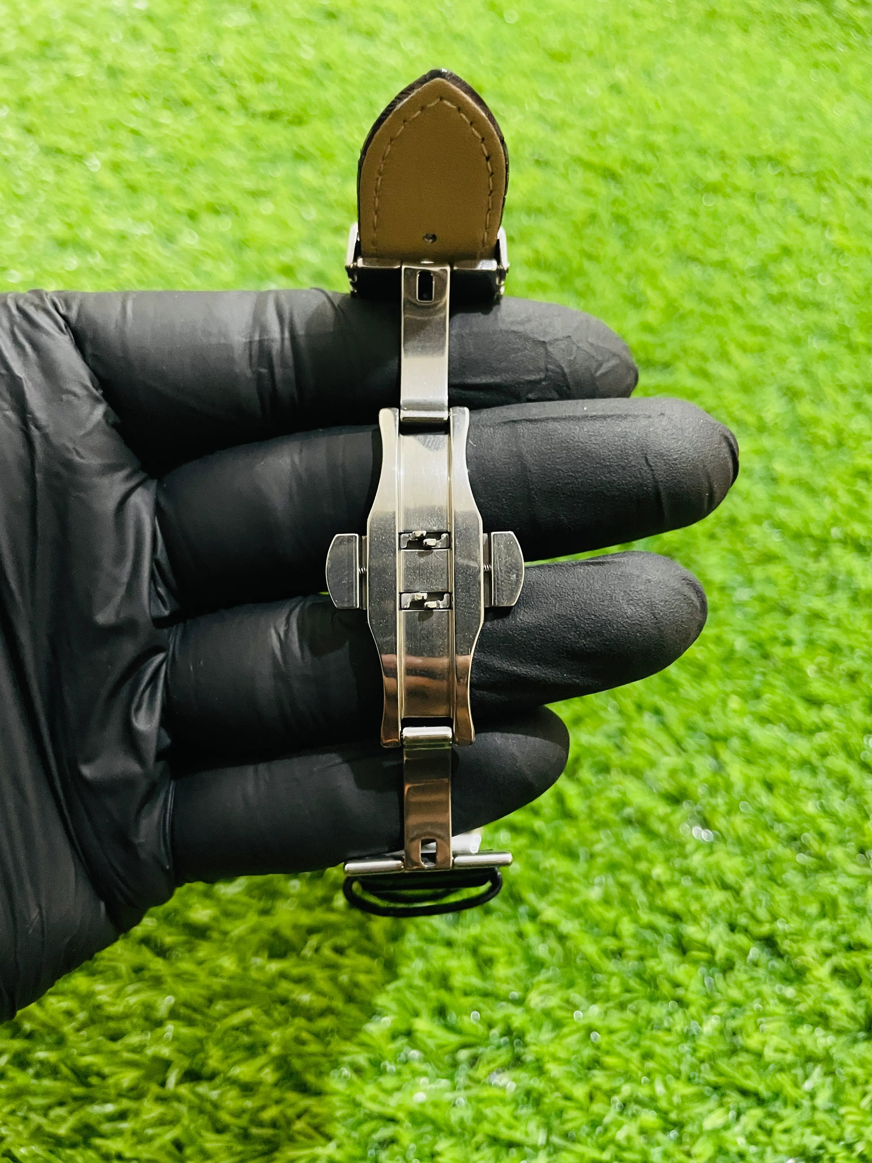 Patek Philippe men’s leather strap watch